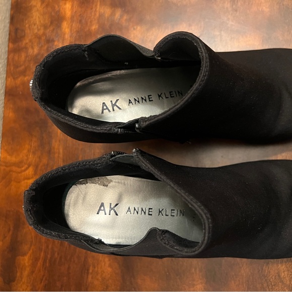 Black Anne Klein Ankle Boots Size 10 - Picture 15 of 16